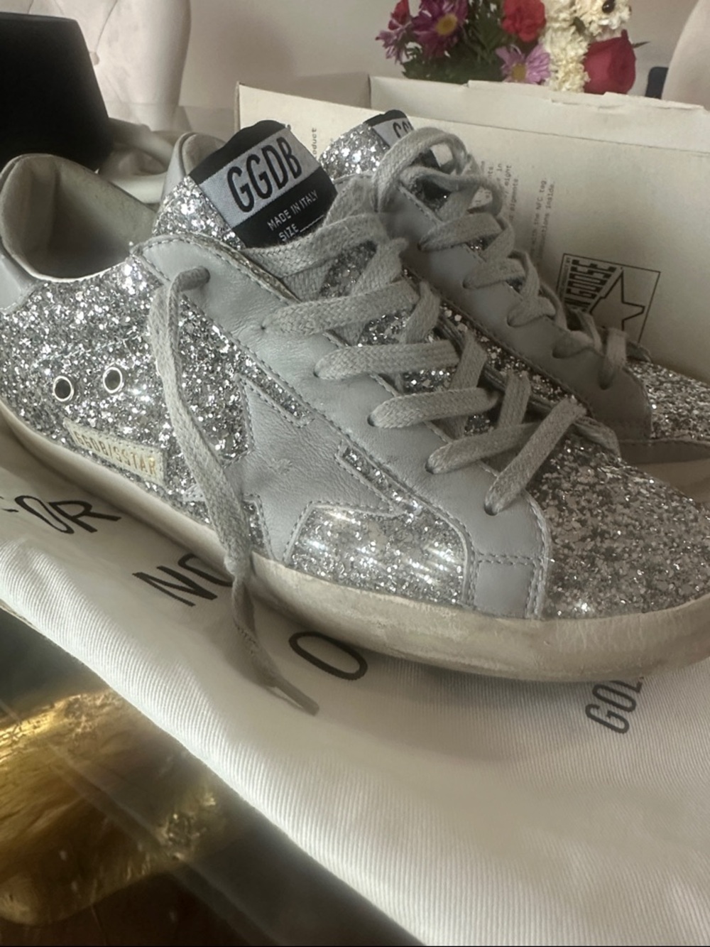 Golden Goose Silver Glitter Low-Top Sneakers Size 39 Worn Once! - Picture 4 of 7
